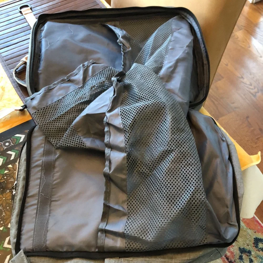 Diaper Bag/Backpack Fashionable in Like New Condition!!